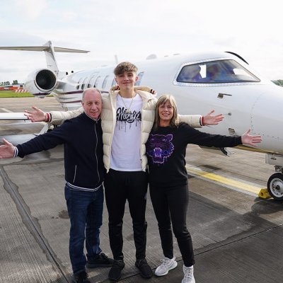 Morgz with his family